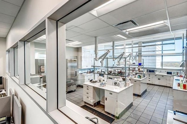Importance of Lab Storage Systems in Lab Safety and Security